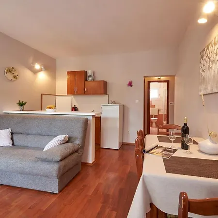 Vukman Okrug Donji Apartamento *